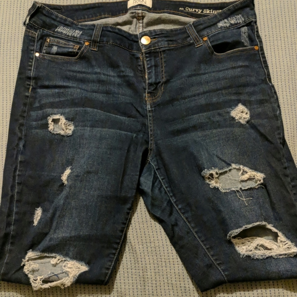Distressed Skinny Jeans